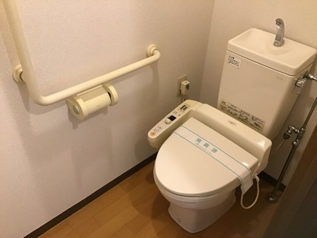 グランドゥール新家のトイレ|※現況有姿となります。