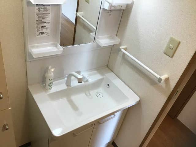 グランドゥール新家の洗面所|※現況有姿となります。