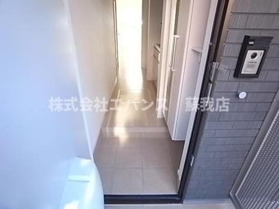 【玄関】 | マーヴェラス末広Ⅲ | シンプルで使いやすい玄関です