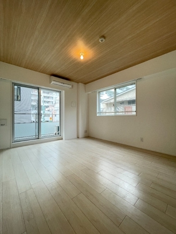 新品家具付きマンション新川3(KaGood東京)の居間・リビング