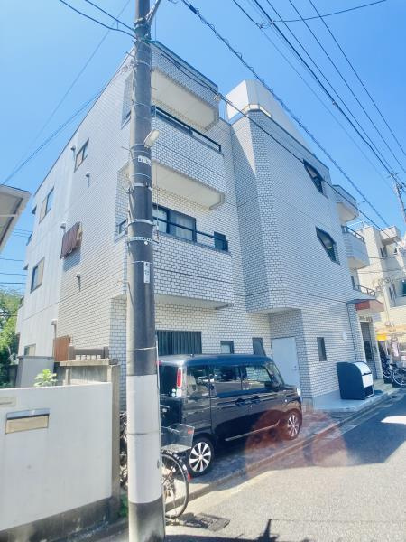 ファミール若月の外観