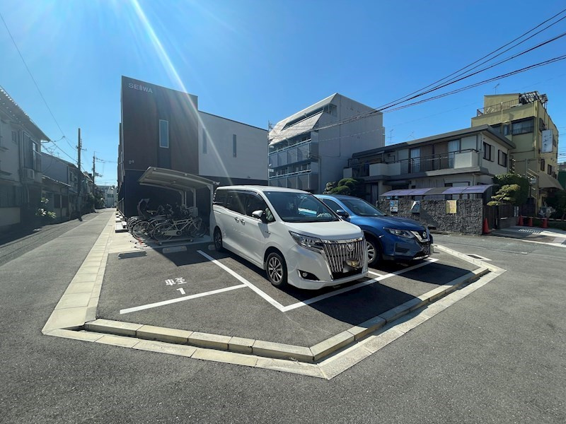 イーグルソシアの駐車場