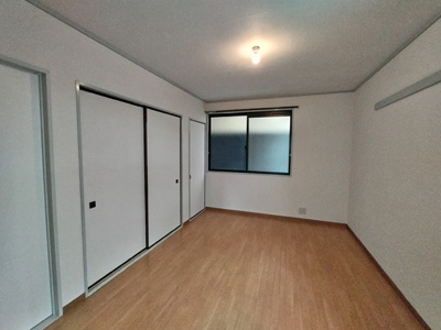 子供部屋や書斎におすすめの6帖洋室♪