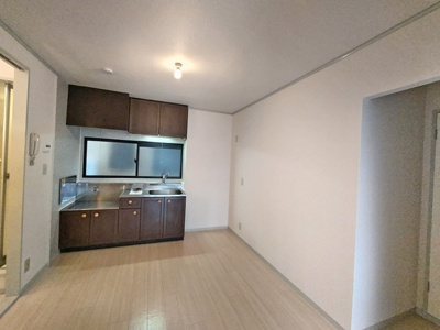 6帖のダイニングキッチン♪