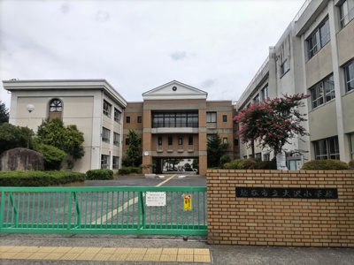 越谷市立大沢小学校まで500ｍ