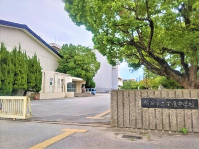 越谷市立栄進中学校まで1200ｍ