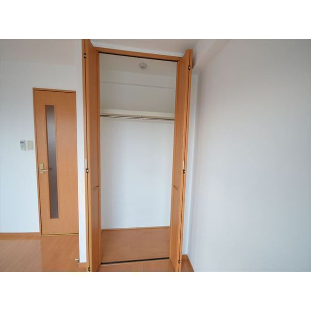 ホワイトハウス箕面の収納