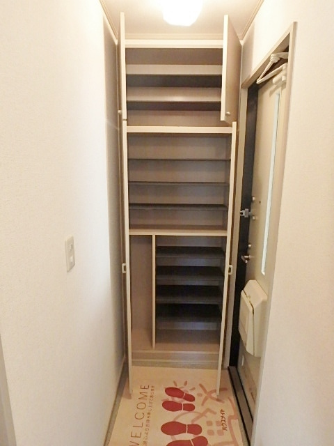 下駄箱がある玄関