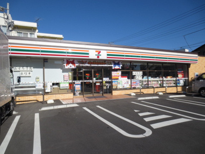 セブン-イレブン 横須賀根岸町５丁目店まで450ｍ