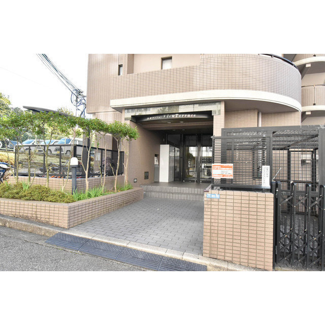 山田マンションビューテラスのエントランス