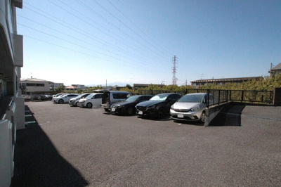 駐車場要空き確認