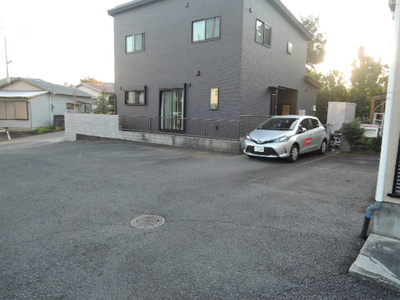 敷地内駐車場　別途契約(※空き要確認