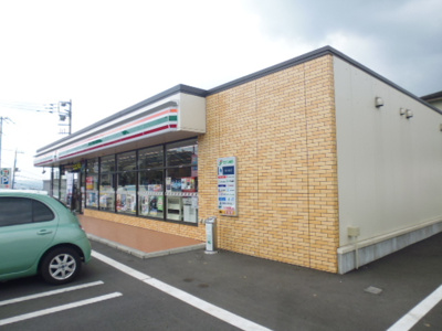 セブン-イレブン 伊勢原板戸店まで400ｍ