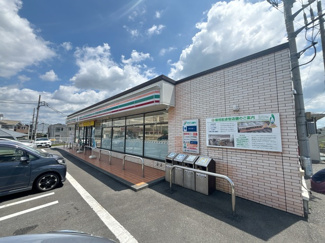 セブン-イレブン 伊勢原板戸店まで260ｍ