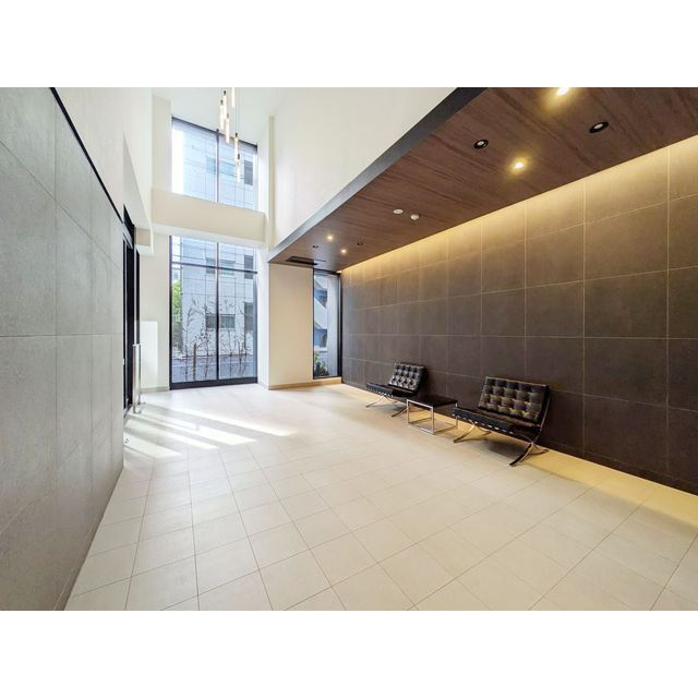 CORVAL住吉のエントランス