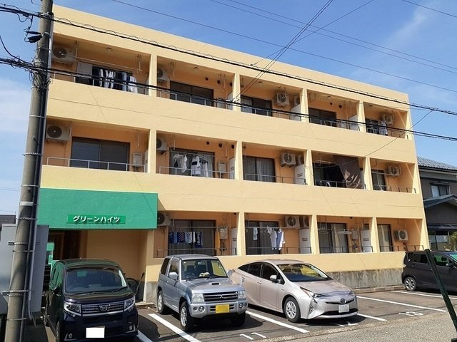 グリーンハイツの外観