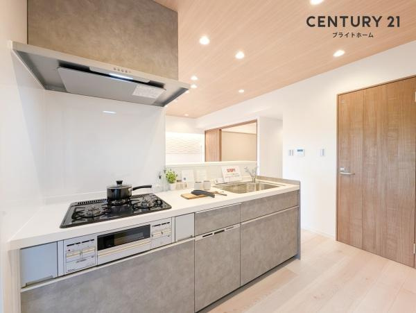 ダイアパレスワンダースケープのキッチン|広々としたキッチンは、
落ち着いて料理が出来ます！