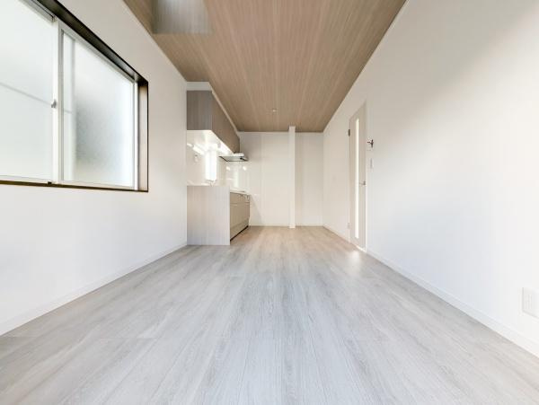 横浜市青葉区田奈町の中古一戸建の居間・リビング|自慢したくなるリビング！
形も良く家具の配置にも困りません。