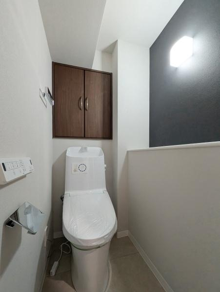 グランシティ横濱保土ケ谷のトイレ|清潔感のある内装のすっきりとしたデザインのトイレです。
水周りが綺麗だと安心ですね。
