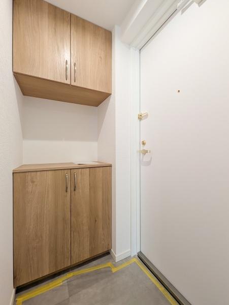 サングレイス洋光台の玄関|この明るい玄関が気持ちよく迎え入れてくれます。