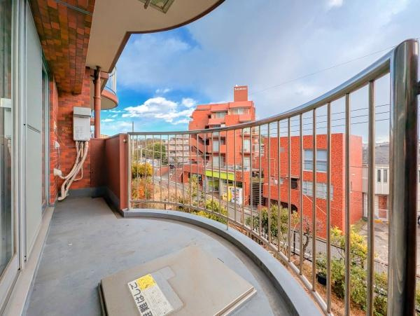 ライオンズマンション金沢八景Ｃ棟のバルコニー|陽当り良好のバルコニー！
風通しもよく気持ちいいです
