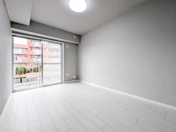 ライオンズマンション金沢八景Ｃ棟の洋室|落ち着きのある洋室です！
休日はこちらでおくつろぎ下さい♪