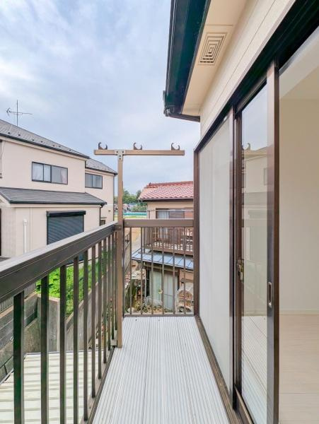 横浜市緑区いぶき野の中古一戸建のバルコニー|陽当り良好のバルコニー！
風通しもよく気持ちいいです