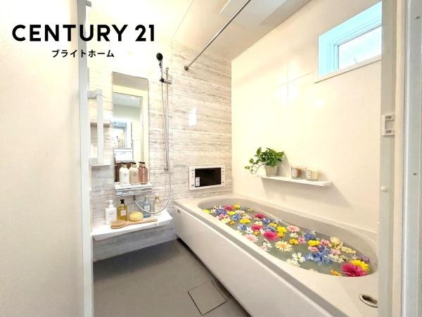 横浜市保土ケ谷区新井町の新築一戸建の浴室|本画像はAIがCGで家具作成しており、実際の現地に家具は設置されておりません。また、販売価格に家具等は含まれておりません。