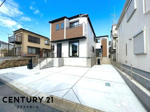 横浜市泉区中田南２丁目の新築一戸建の外観|堂々と完成しました！いつでもご案内可能です！
お車でご自宅まで送迎承ります。