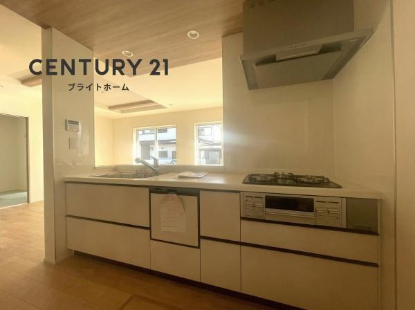 横浜市旭区中沢３丁目の新築一戸建の和室|和室は日本人の心です
お子様が遊ぶのにも床が柔らかく安心♪