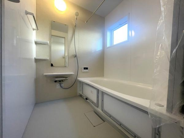 横浜市旭区中沢３丁目の新築一戸建のキッチン|対面式のキッチンはお料理中でも家族とのお話も弾みます。
