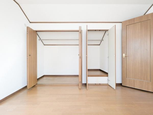 横浜市鶴見区東寺尾東台の中古一戸建の収納|豊富な収納スペース。
収納が多いとお部屋が広く使えます！