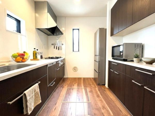 横浜市金沢区寺前１丁目の新築一戸建のキッチン|本画像はAIがCGで家具作成しており、実際の現地に家具は設置されておりません。また、販売価格に家具等は含まれておりません。