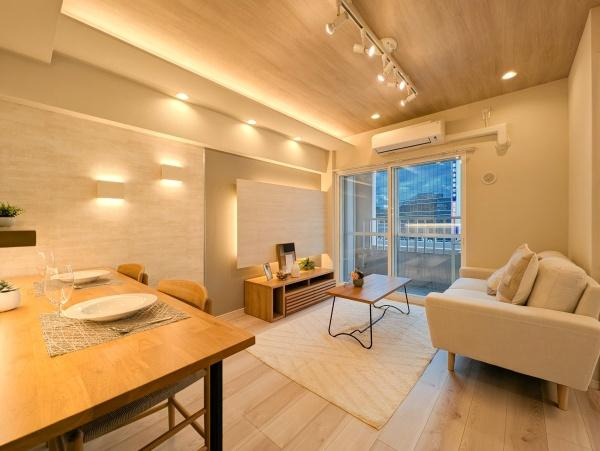 横浜ウェイサイドマンションの居間・リビング|自慢したくなるリビング！
形も良く家具の配置にも困りません。