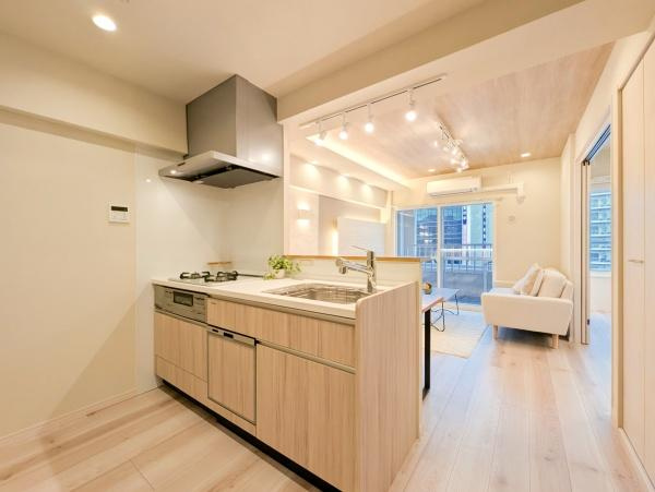 横浜ウェイサイドマンションのキッチン|対面式のキッチンはお料理中でも家族とのお話も弾みます。
