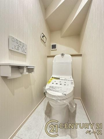 大和郡山市野垣内町 ／新築一戸建のトイレ|■現地撮影写真■１・２階ともに清潔感のある綺麗なお手洗を完備！