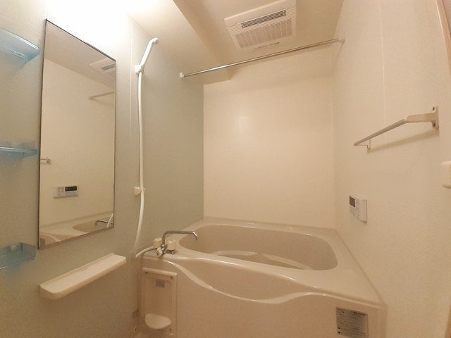 サン・ルルドⅡの浴室|ゆったり過ごせるお風呂です