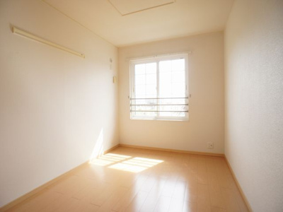 【子供部屋】 | プレーザントハウスＦ | 清潔感のあるきれいな洋間です♪