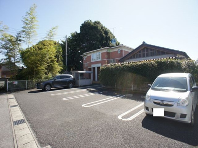 【駐車場】 | プレーザントハウスＦ | 駐車場2台可能です♪