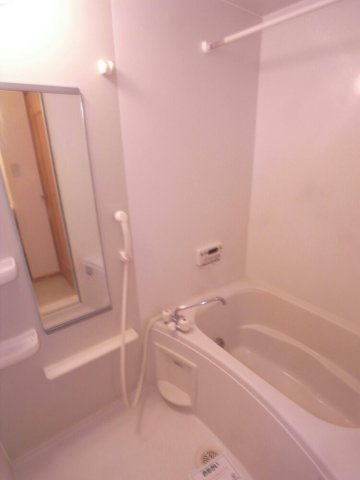 プラシード　カーサＢの浴室