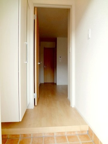 インペリアル上鶴　Ⅱの玄関