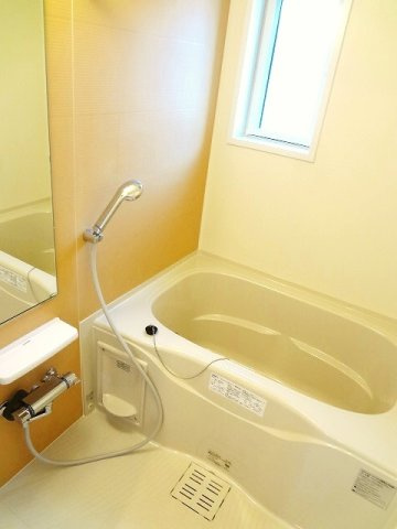 インペリアル上鶴　Ⅱの浴室