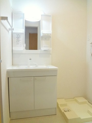 インペリアル上鶴　Ⅱの洗面所