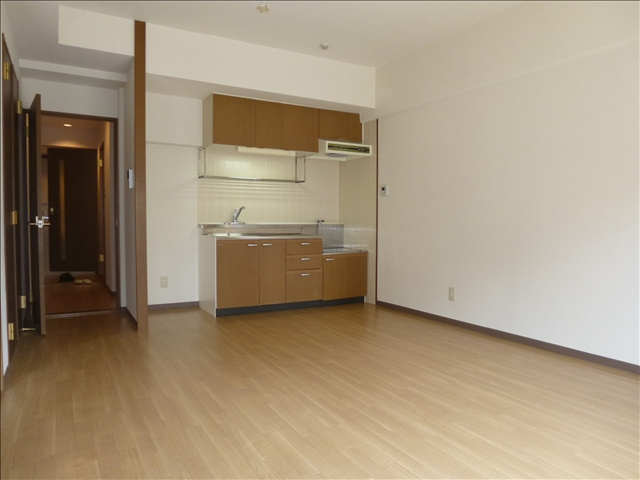 レージュグリーンの居間・リビング