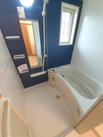 ラルジュ　ガーデン　Ⅱの浴室