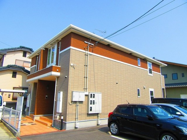 ＣＲＥＳＣＥＮＴの外観