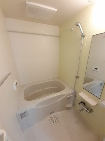 Ｄ．ＡｎｇｅｌｏⅡの浴室