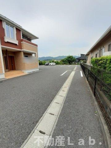 デリス　シャルマンの駐車場