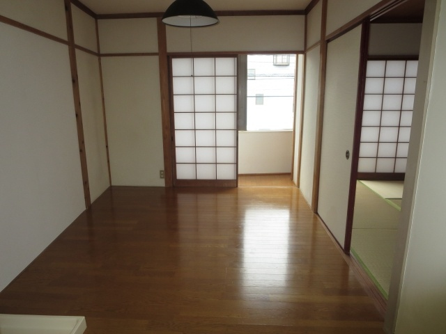 建協ハイツの居間・リビング