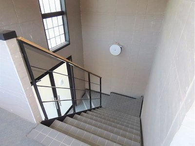 レオパレスコンフォールのその他|階段上からのアングルです